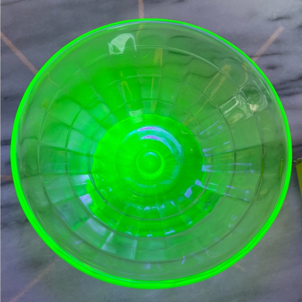 Vintage Uranium/Vaseline Glass Sherbet Dish, c. 1930s, by Anchor Hocking - Picture 4 of 7